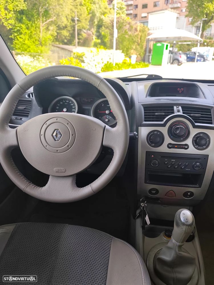 Renault Mégane Break 1.5 dCi Dynamique Luxe - 11