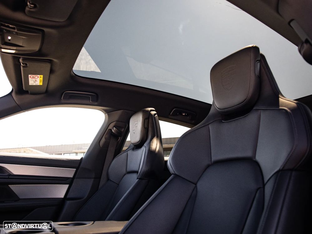 Porsche Taycan Sport Turismo 4S Black Edition - 22