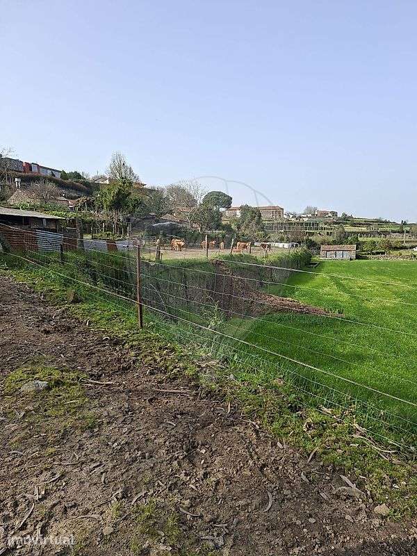 Moradia T2 para venda - Grande imagem: 2/17