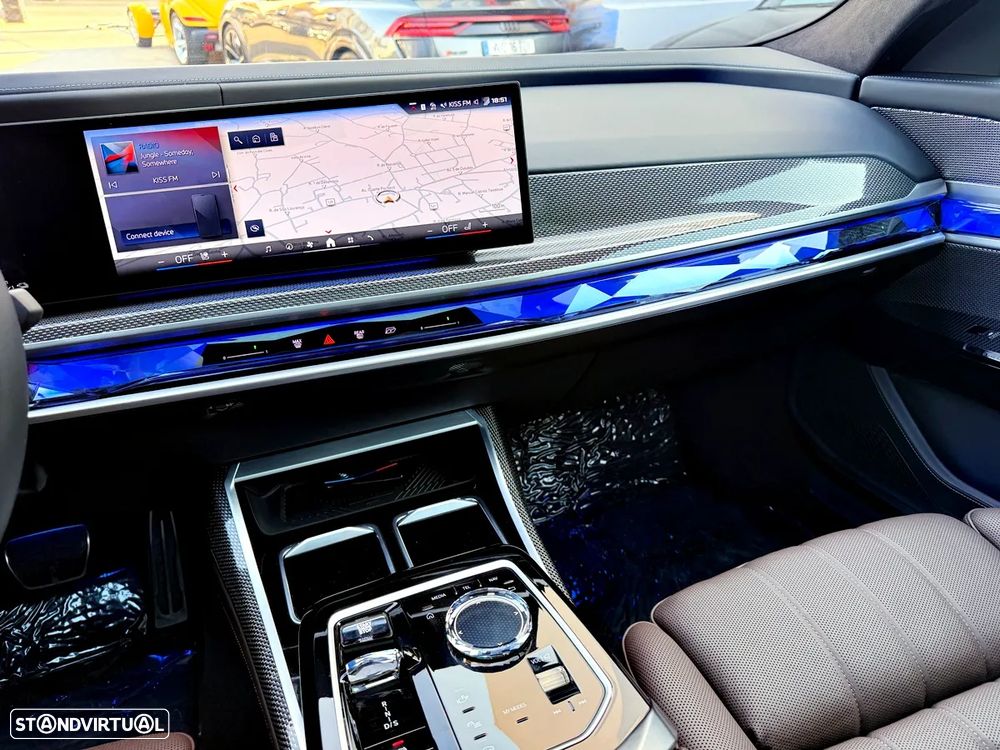 BMW 760 Me xDrive - 17