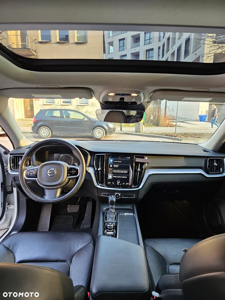Volvo S60 T5 Momentum Pro - 6