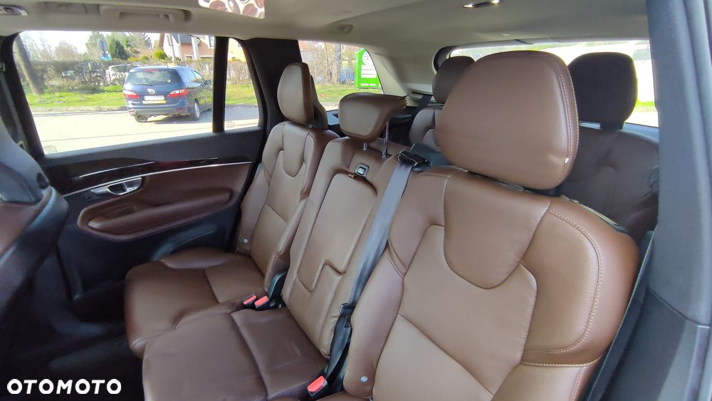 Volvo XC 90 T6 GPF AWD Momentum 7os - 32