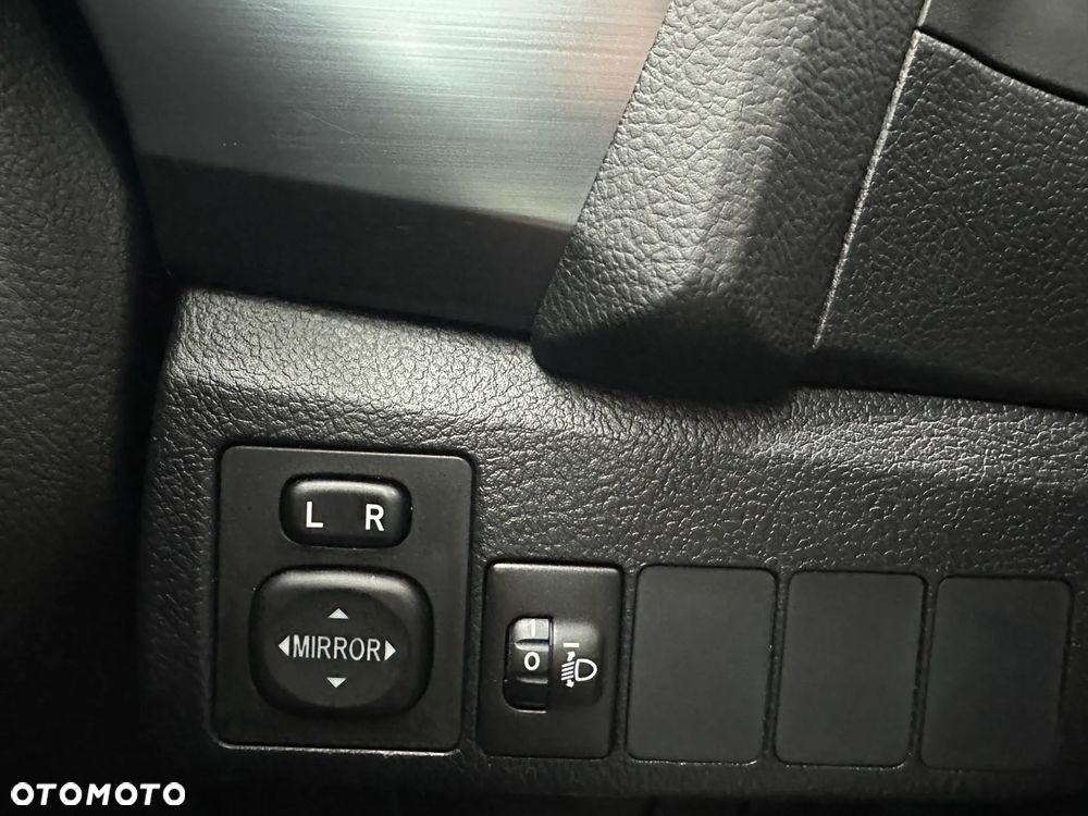 Toyota Auris - 22