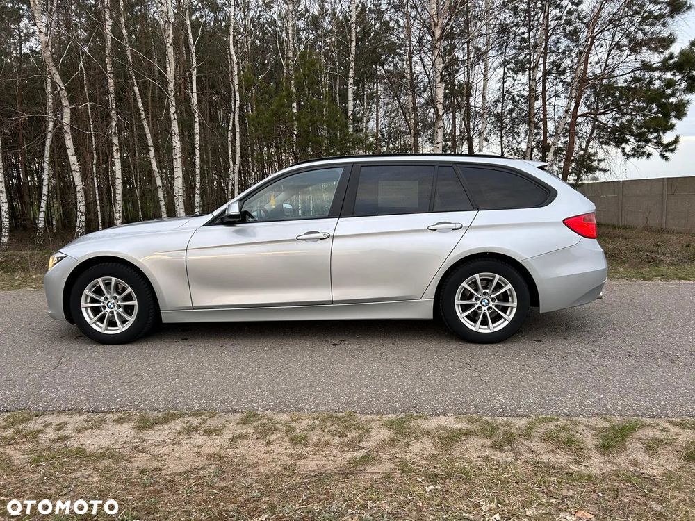 BMW Seria 3 318d - 13