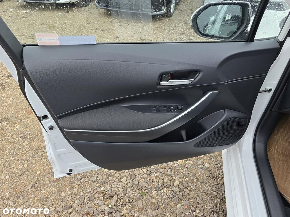 Toyota Corolla 1.8 Hybrid Comfort - 8