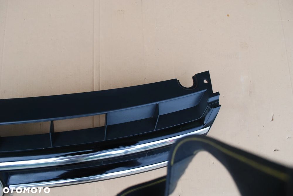 ATRAPA GRILL VW TOUAREG 10-14 7P6853651A - 8