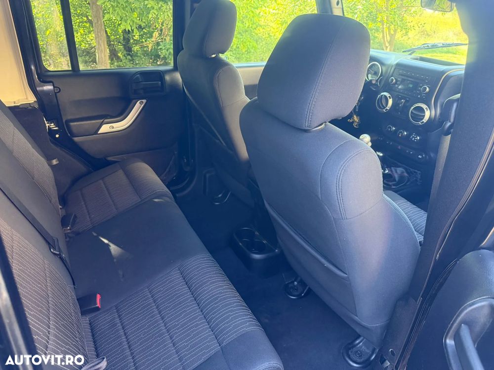 Jeep Wrangler - 5