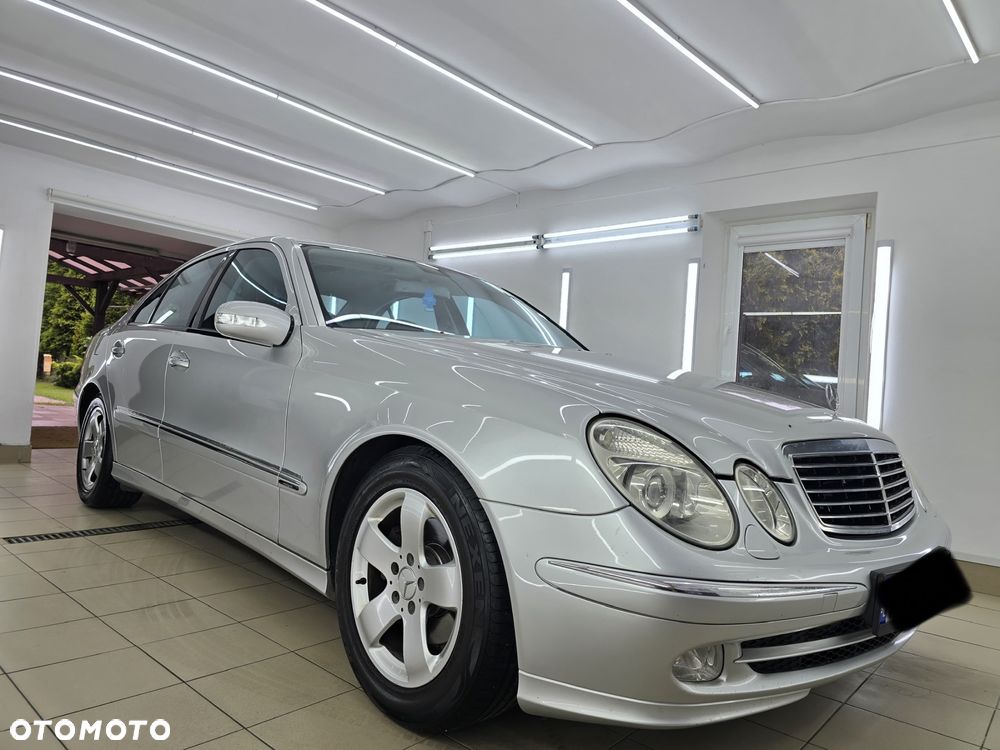 Mercedes-Benz Klasa E 240 Avantgarde - 9