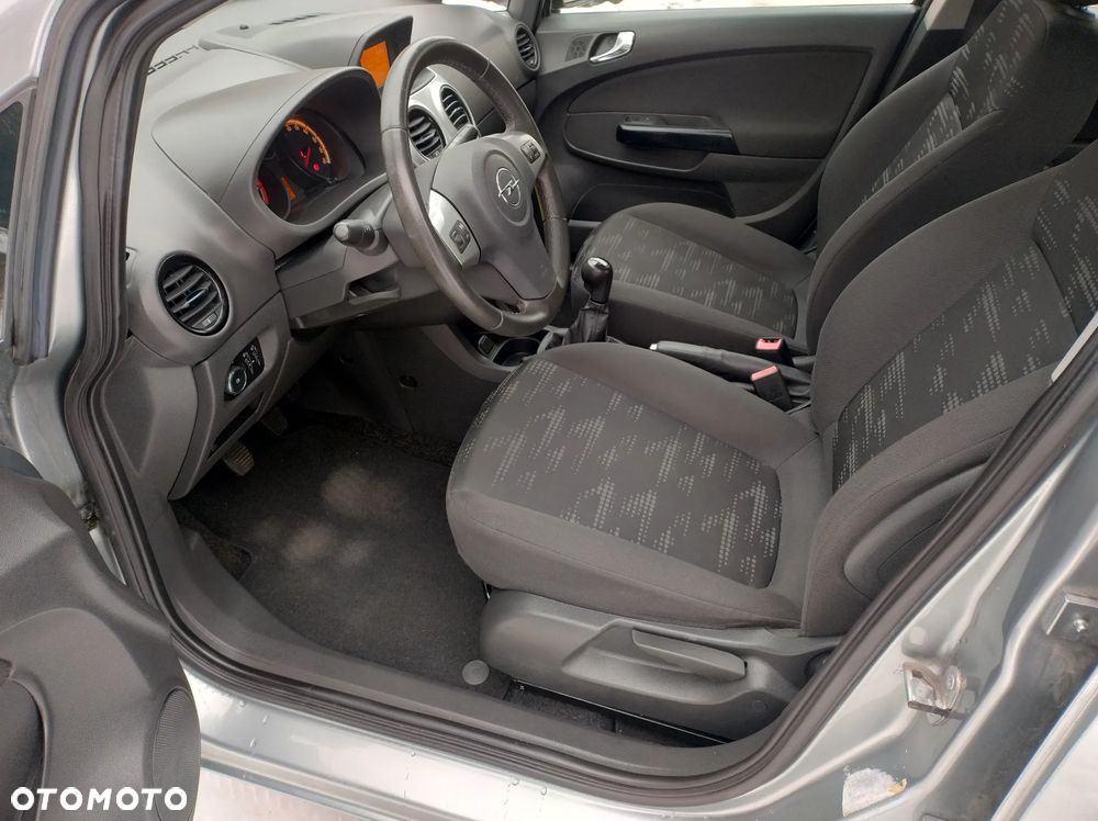 Opel Corsa 1.2 16V Edition 150 - 15