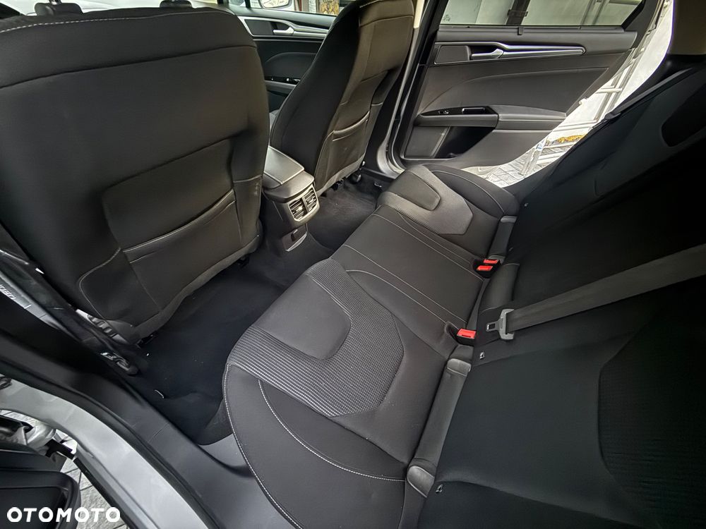 Ford Mondeo 2.0 EcoBlue Titanium - 11