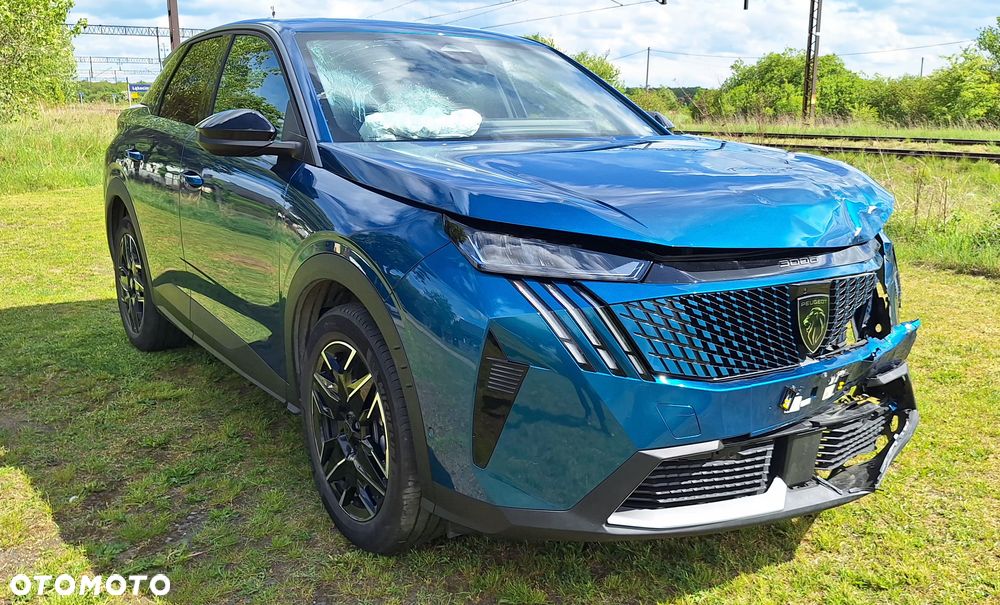 Peugeot 3008 1.2 PureTech mHEV Allure Pack S&S e-DCS6 - 15