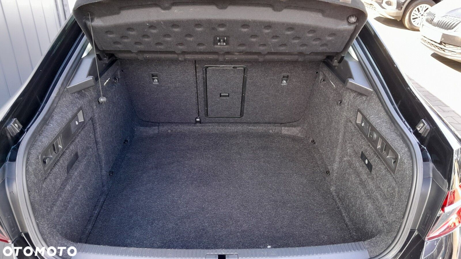 Skoda Superb 2.0 TDI SCR Style DSG - 27