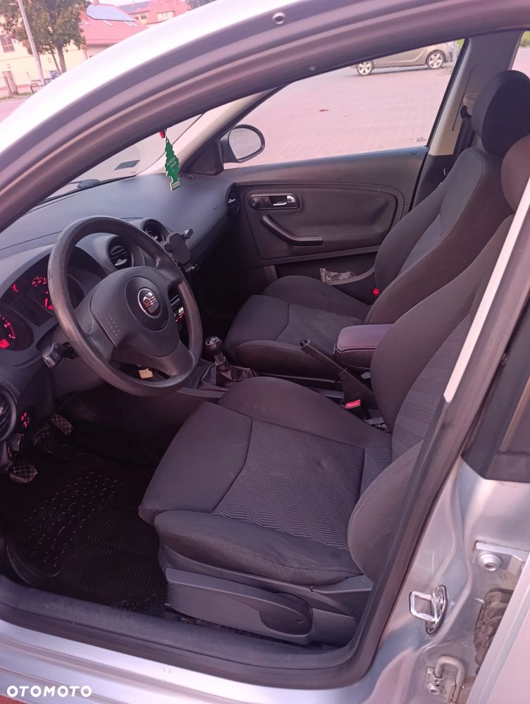 Seat Ibiza - 8