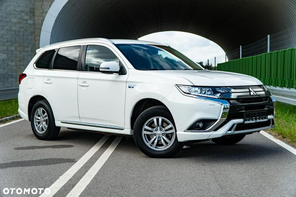 Mitsubishi Outlander 2.4 4WD Plus - 6