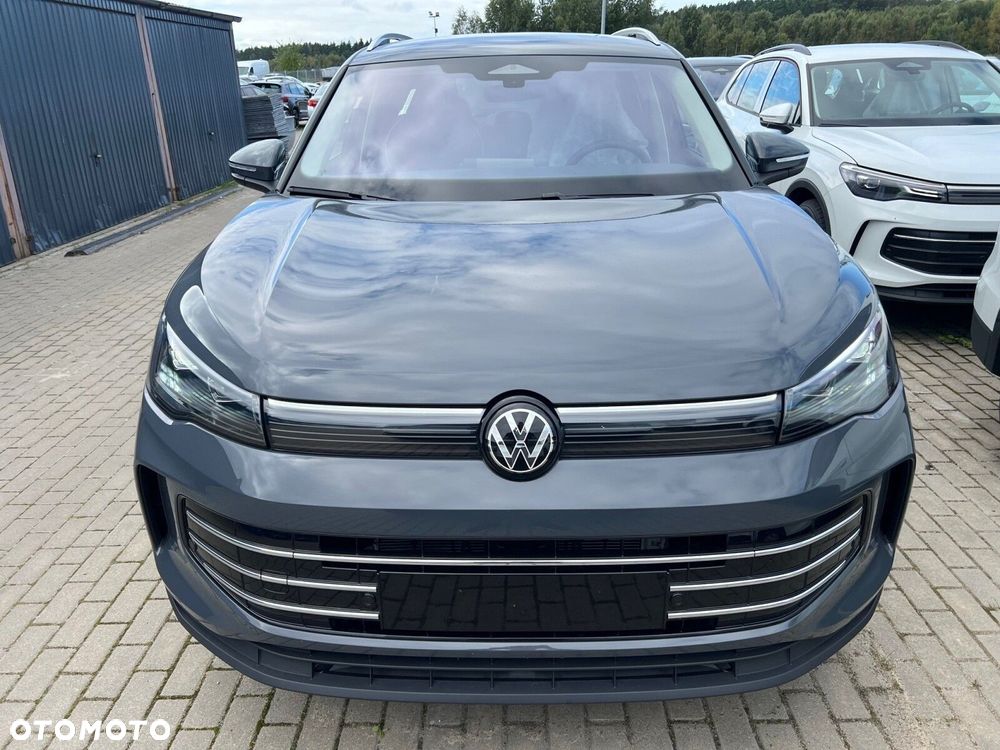 Volkswagen Tiguan - 2