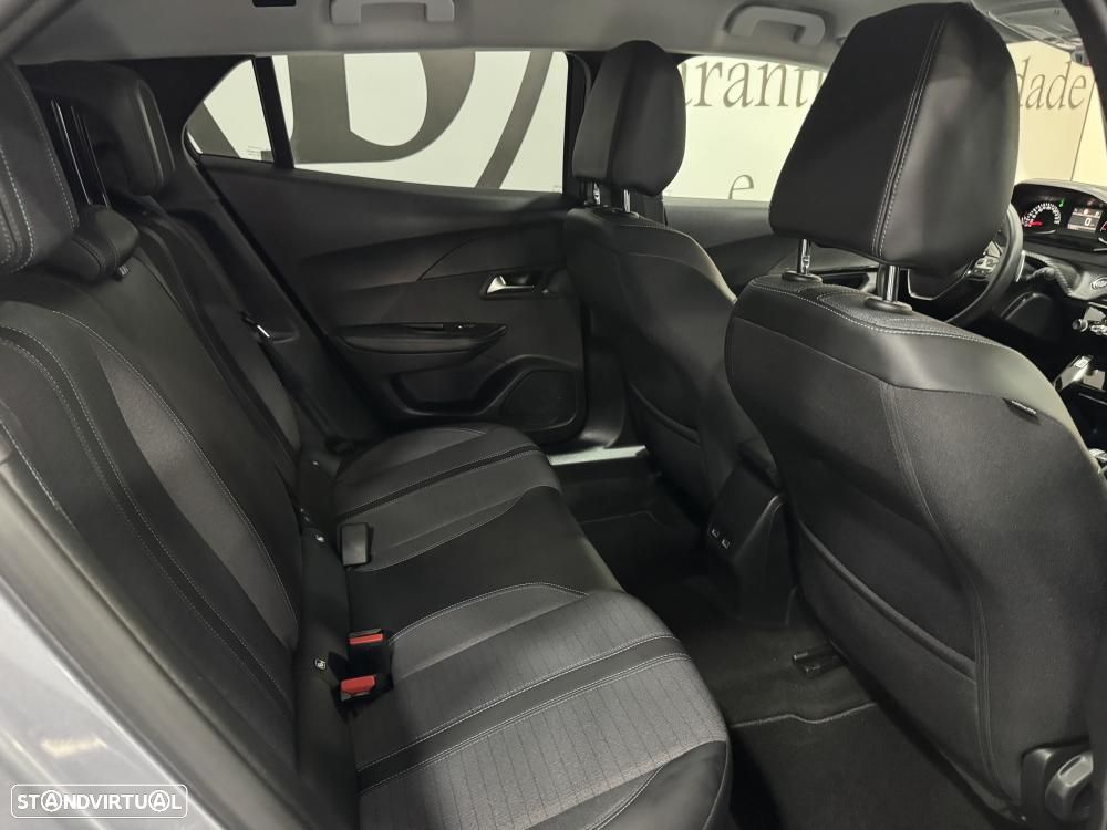 Peugeot 2008 PureTech 130 EAT8 Allure - 43