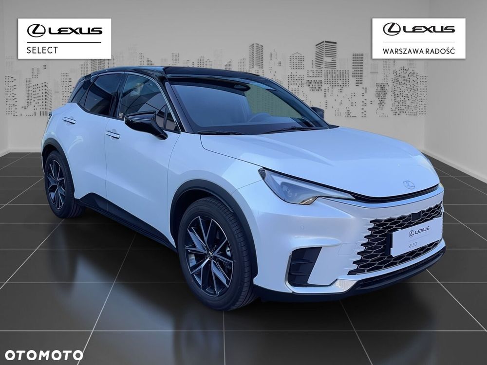 Lexus LBX - 2