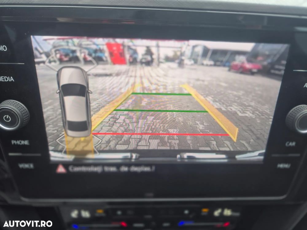 Volkswagen Passat 2.0 TDI DSG Comfortline - 22