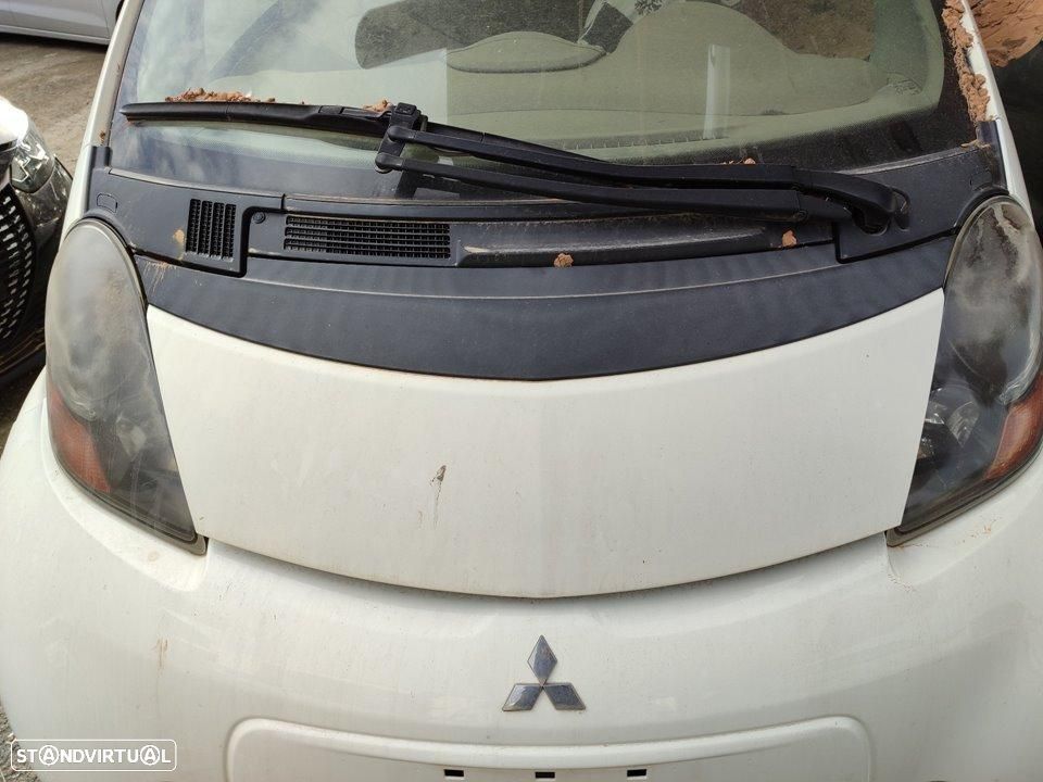 CAPÔ MITSUBISHI I-MIEV ELECTRIC VEHICLE 2010 - 1