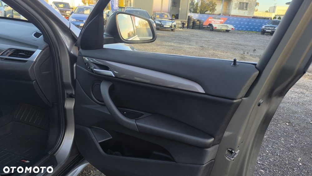 BMW X1 xDrive25i GPF Sport Line - 19