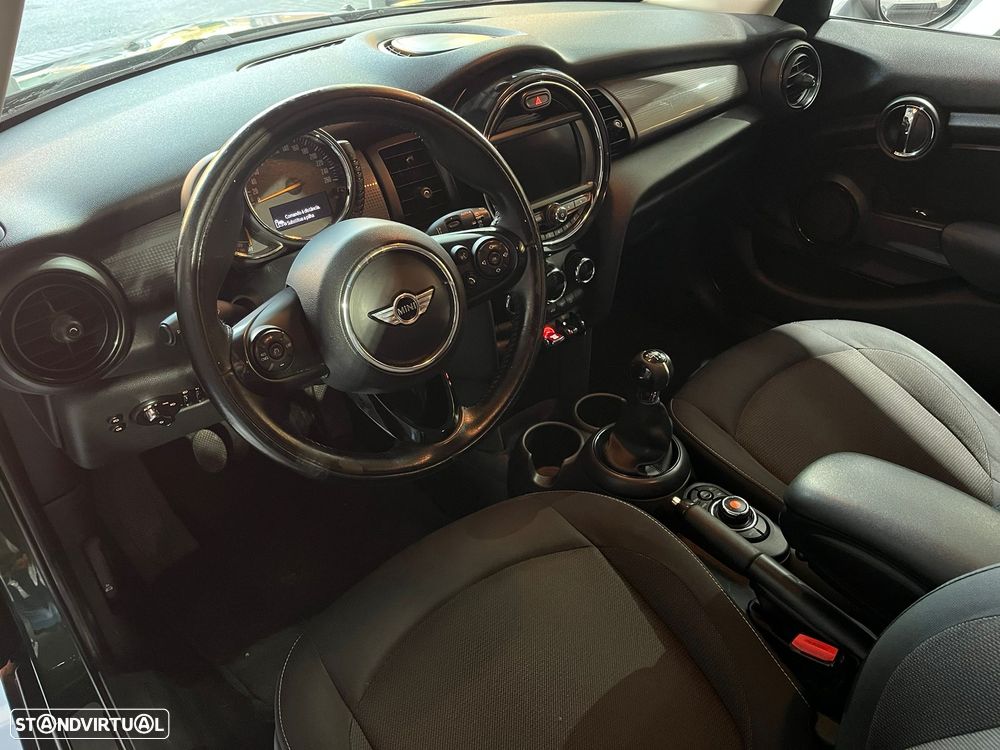 MINI 5 Portas Cooper D Seven Chili - 32