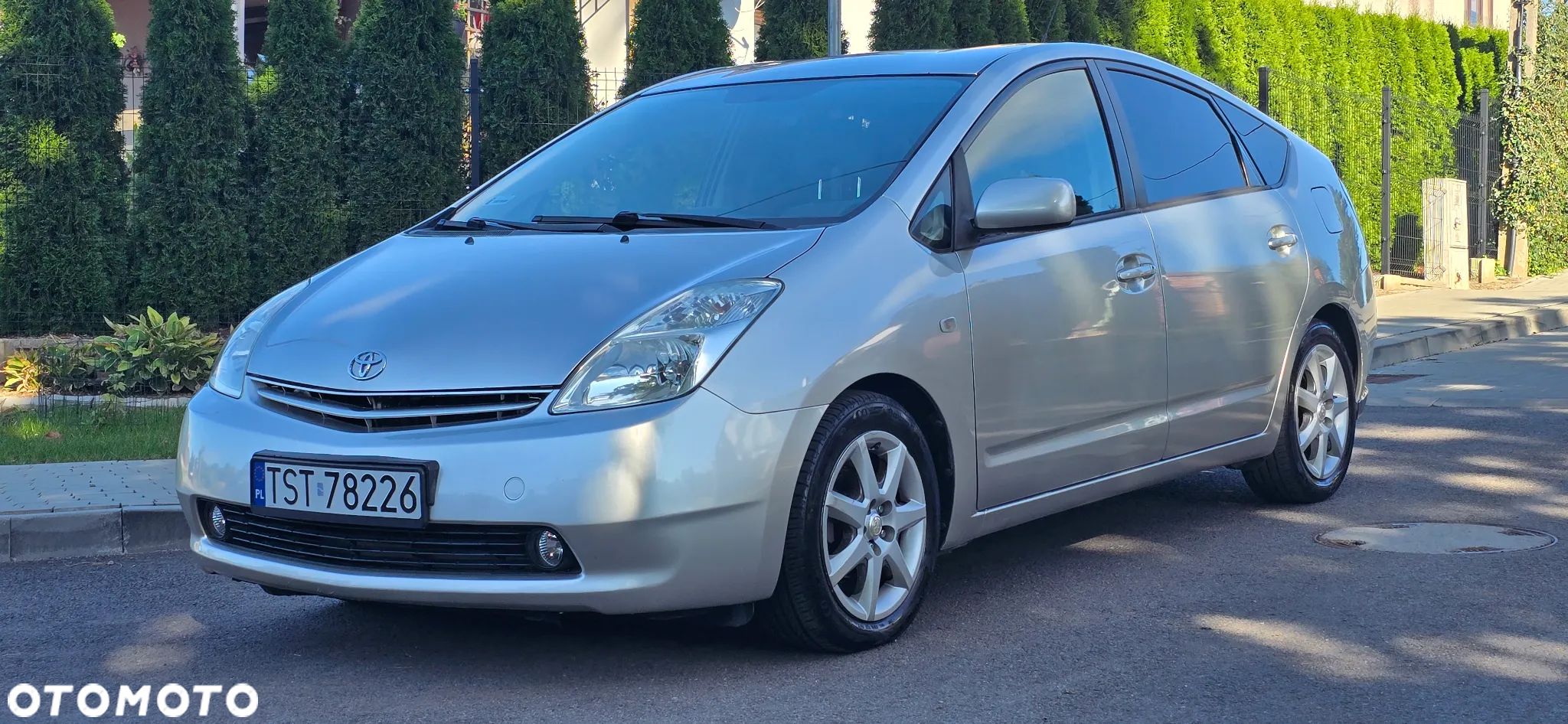 Toyota Prius 1.5 VVT-i Prestige - 1
