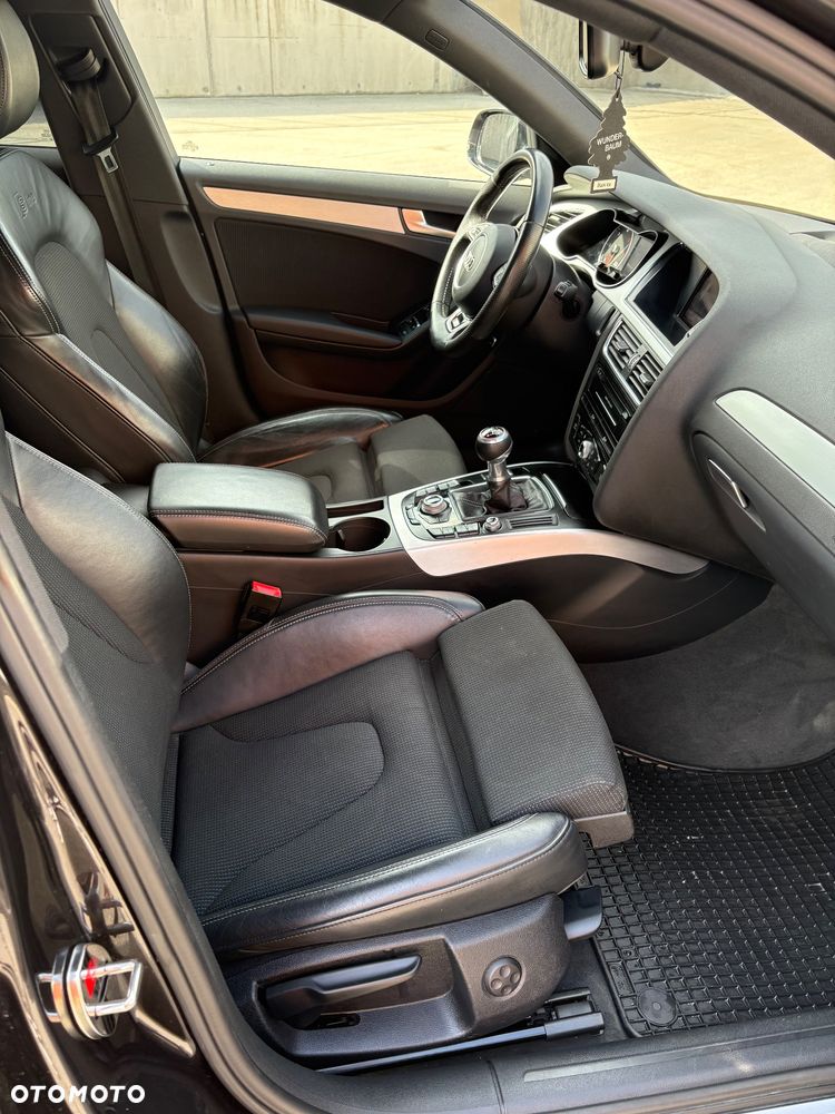 Audi A4 Avant 2.0 TDI DPF clean diesel S line Sportpaket - 8