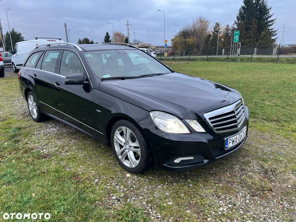Mercedes-Benz Klasa E 220 T CDI DPF BlueEFFICIENCY Automatik Avantgarde - 11