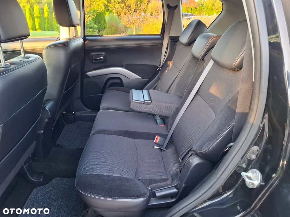 Mitsubishi Outlander 2.0 2WD XTRA - 37