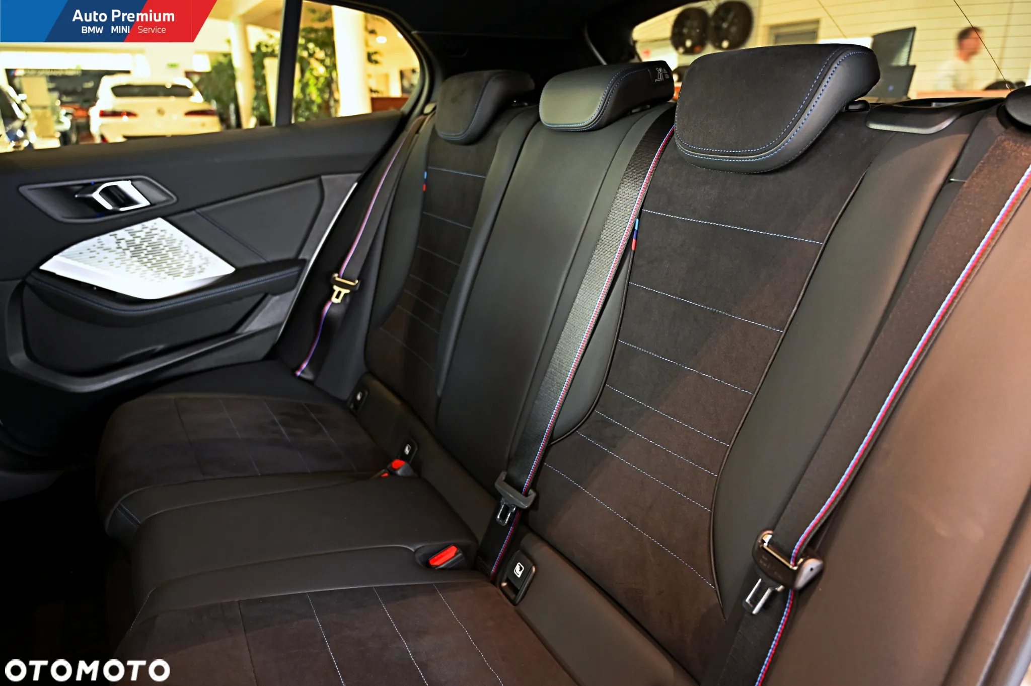 BMW Seria 1 120 mHEV - 16