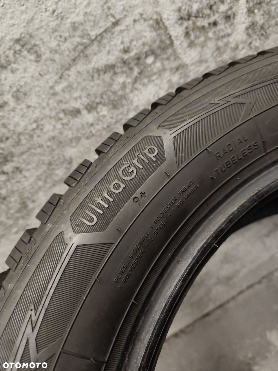 2x 205/55R16 opony zimowe Goodyear 7mm 2020 - 8