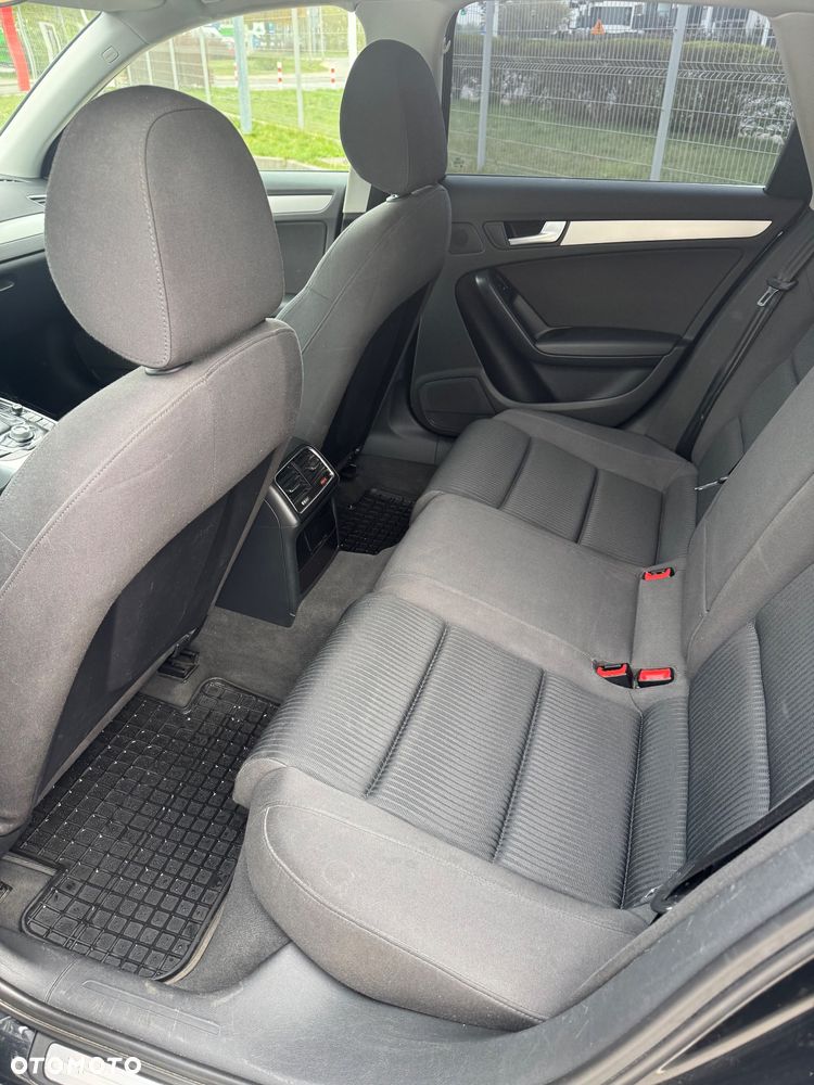 Audi A4 Avant 2.0 TDI DPF multitronic Ambiente - 16