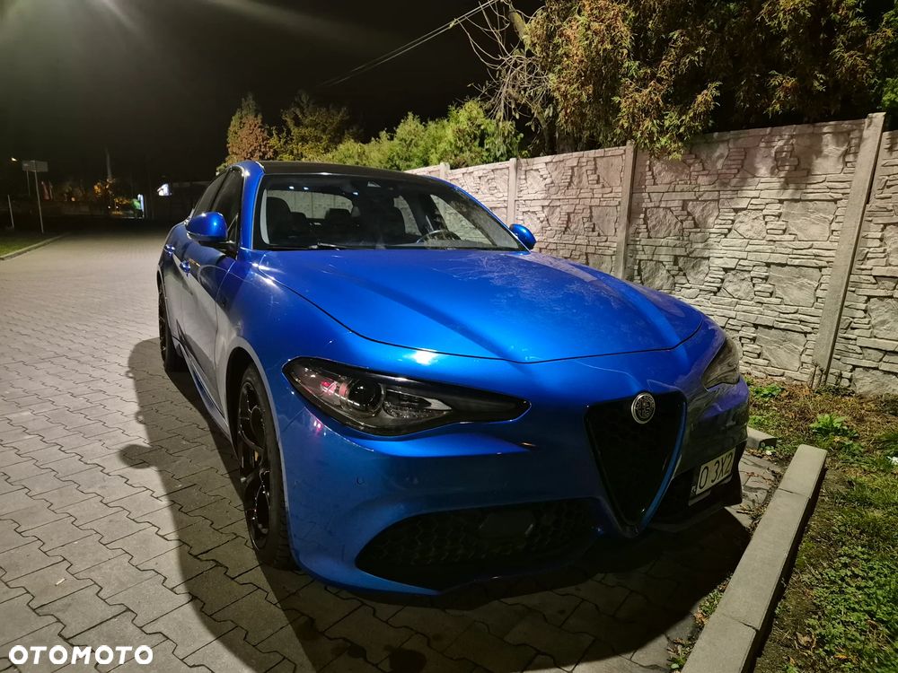 Alfa Romeo Giulia 2.0 Turbo 16V AT8-Q4 Veloce Ti - 3