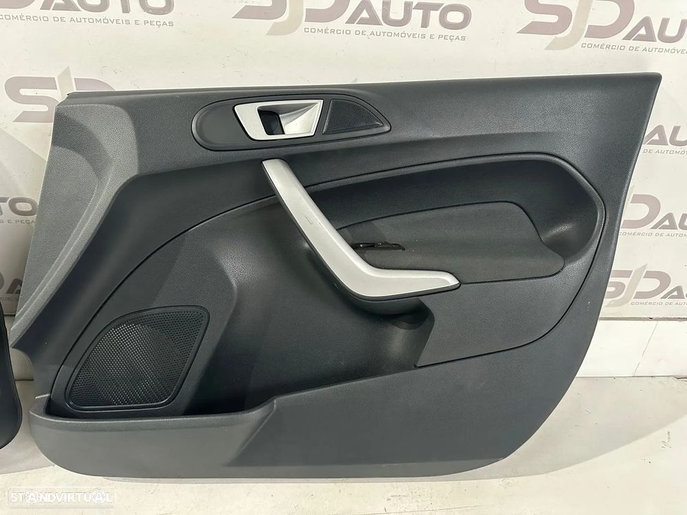 Farda / Quartela Frente Direita / Esquerda - Ford Fiesta VI (2012) - 2