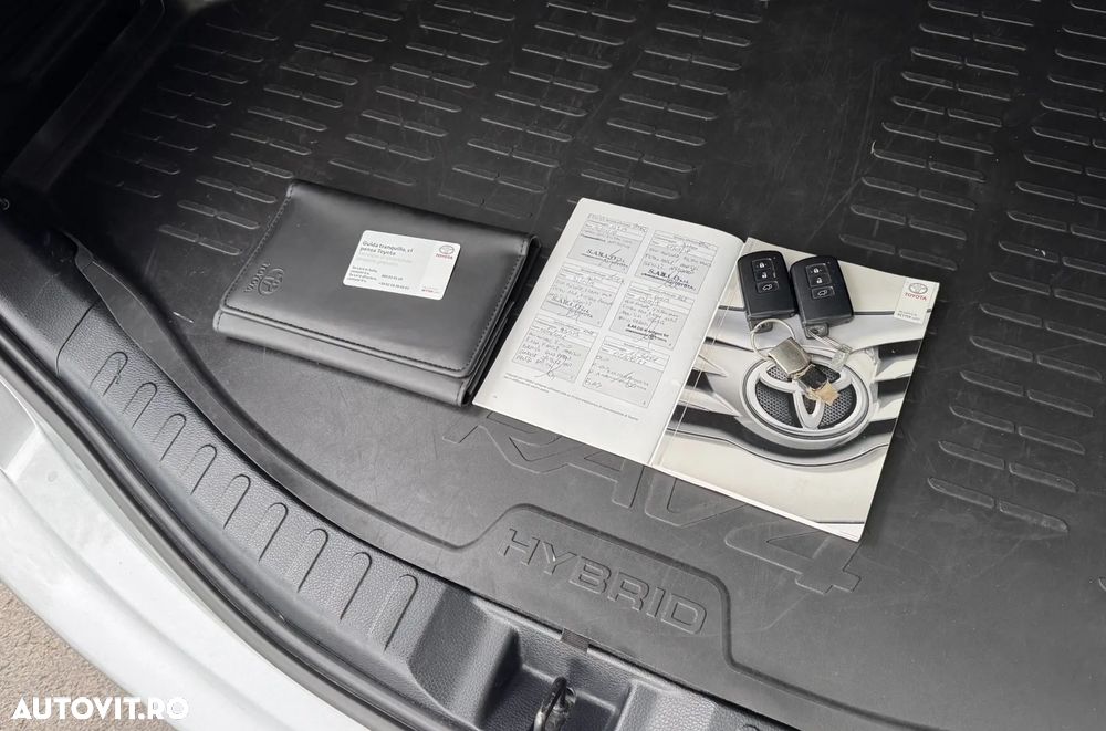Toyota RAV4 2.5 VVT-i HSD 4x2 Executive - 34