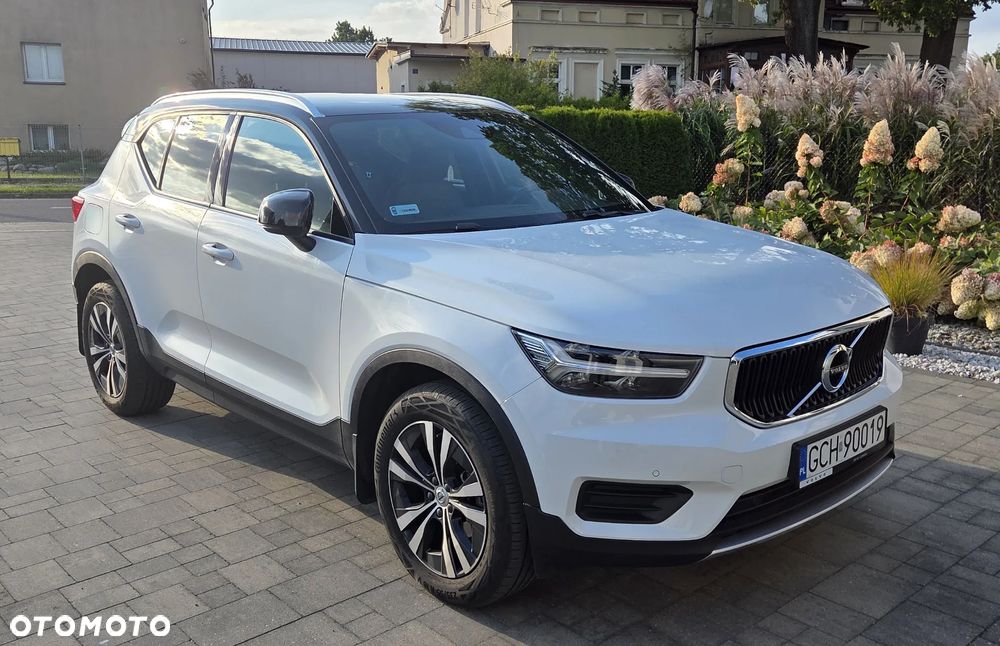 Volvo XC 40 T3 Momentum - 3
