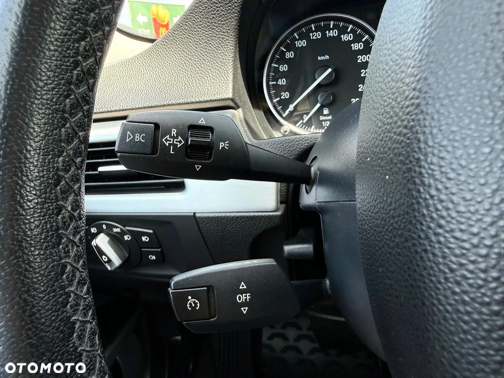 BMW Seria 3 320d xDrive DPF Edition Lifestyle - 32