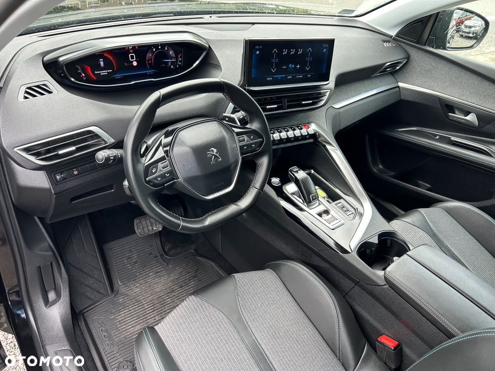 Peugeot 3008 1.2 PureTech Allure Pack S&S EAT8 - 9