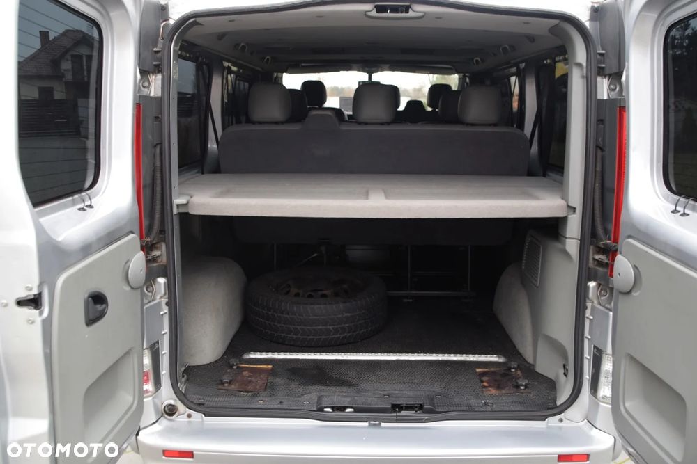 Renault Trafic Passenger FAP L2H1 Expression - 15