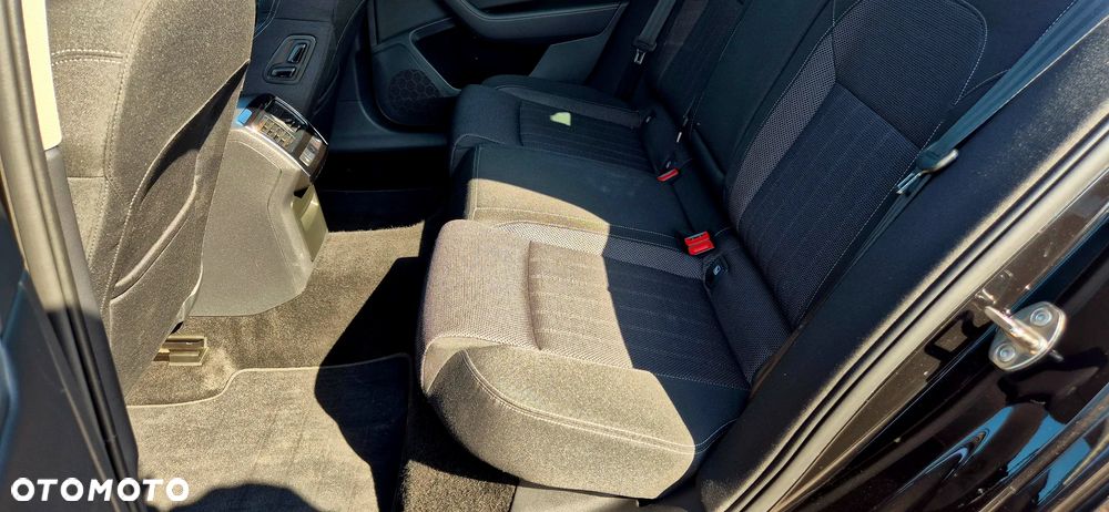 Skoda Superb 2.0 TSI Sportline DSG - 25