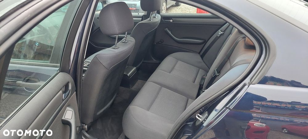 BMW Seria 3 316i - 9