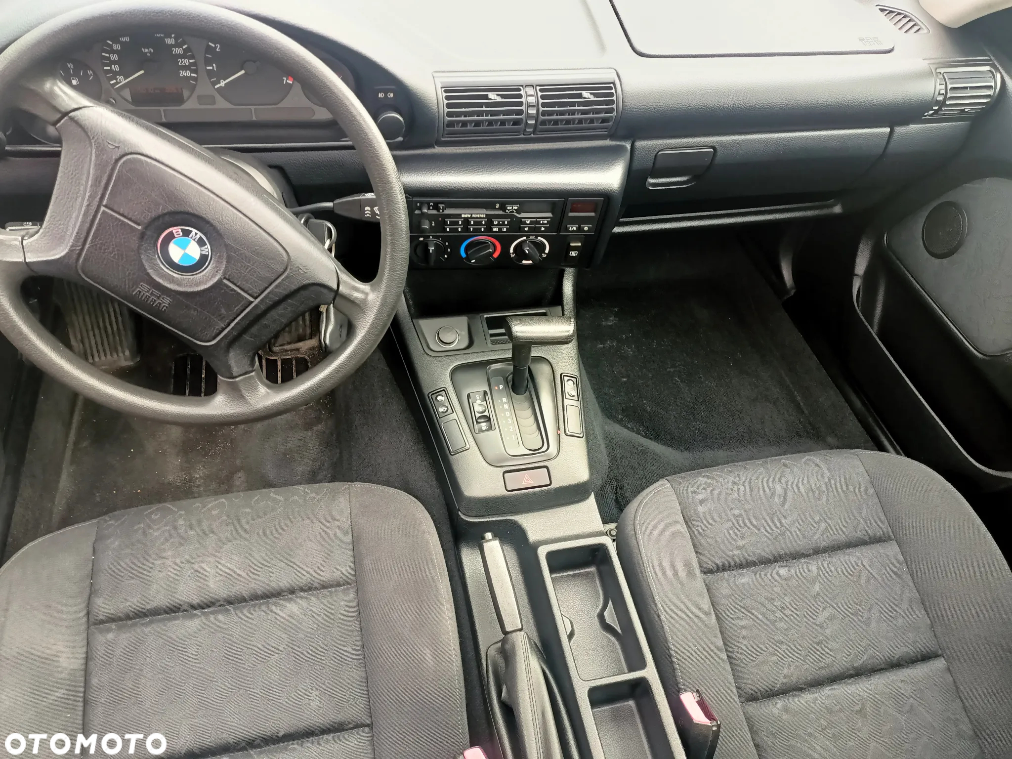BMW Seria 3 316i - 13