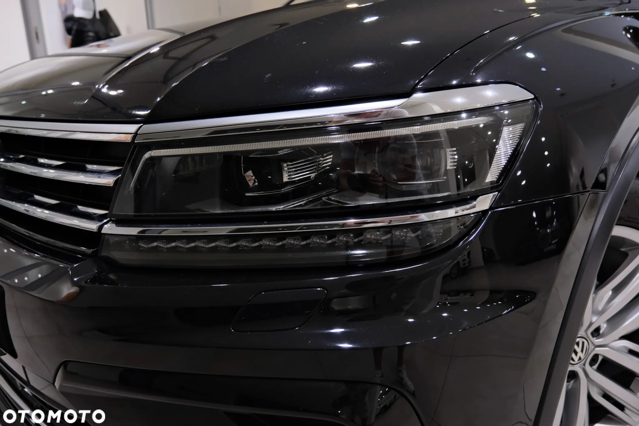 Volkswagen Tiguan 2.0 TDI SCR DSG R-Line - 20