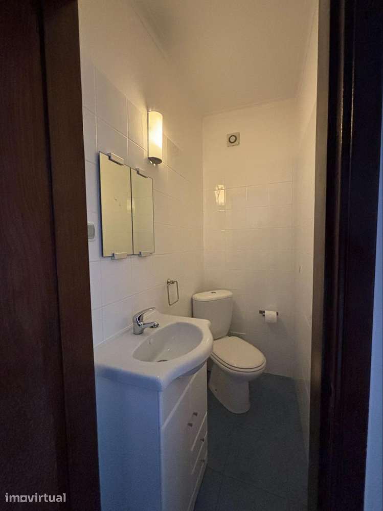 Quarto - localizado em Carcavelos Lisbon - Grande imagem: 2/10