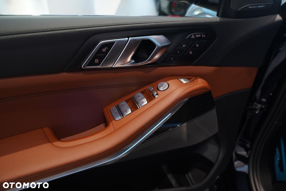 BMW X7 - 18