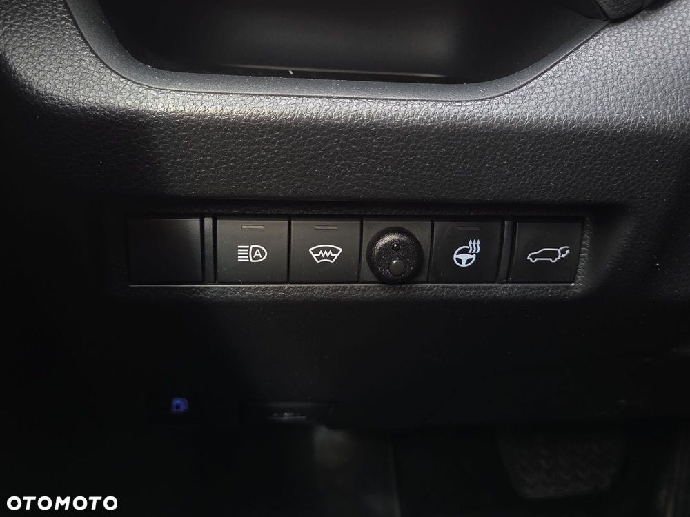 Toyota RAV4 - 11