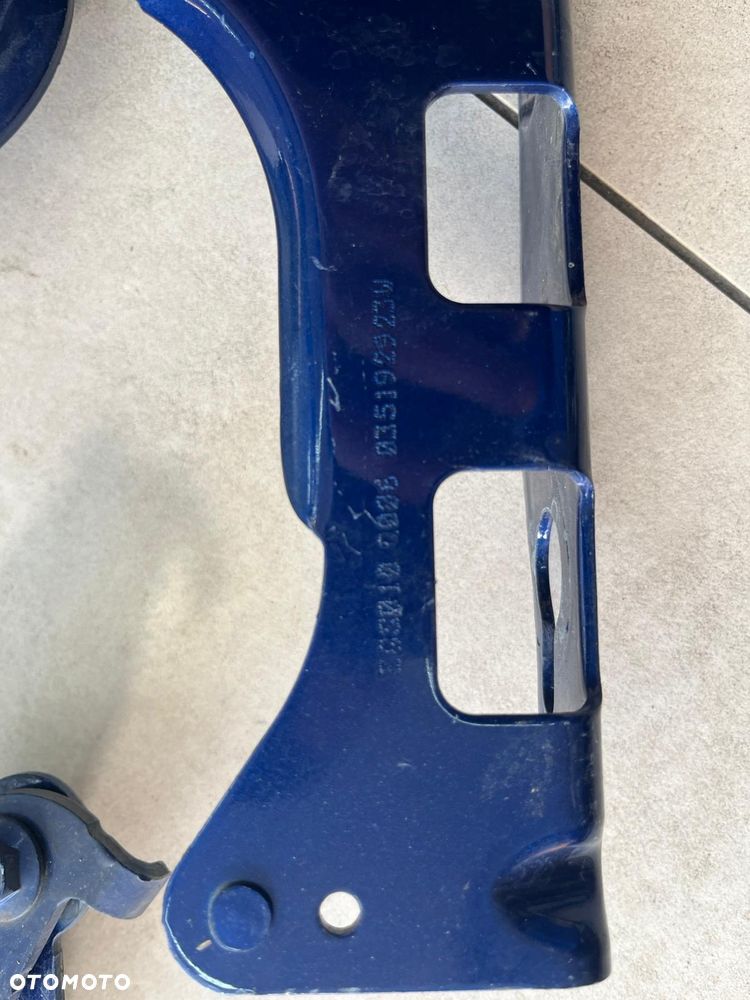 ZAWIAS MASKI LEWY PRAWY GLC X253 - 3