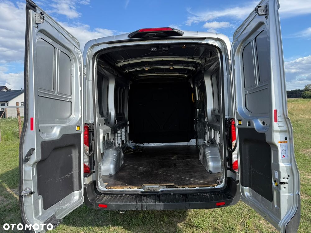 Ford Transit - 10