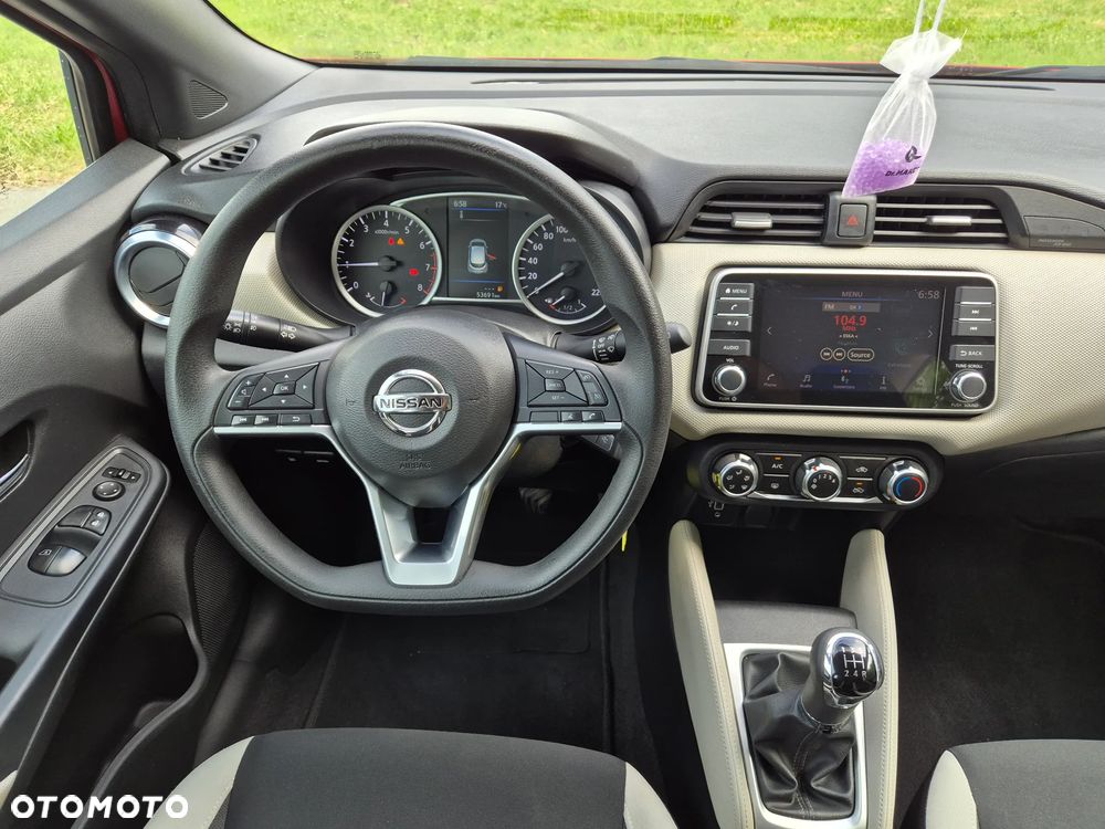 Nissan Micra 1.0 Visia Plus - 26