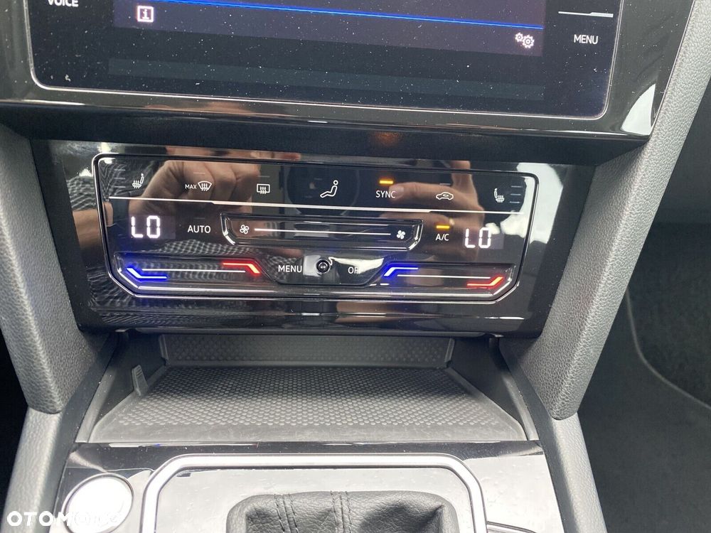 Volkswagen Passat Variant - 27